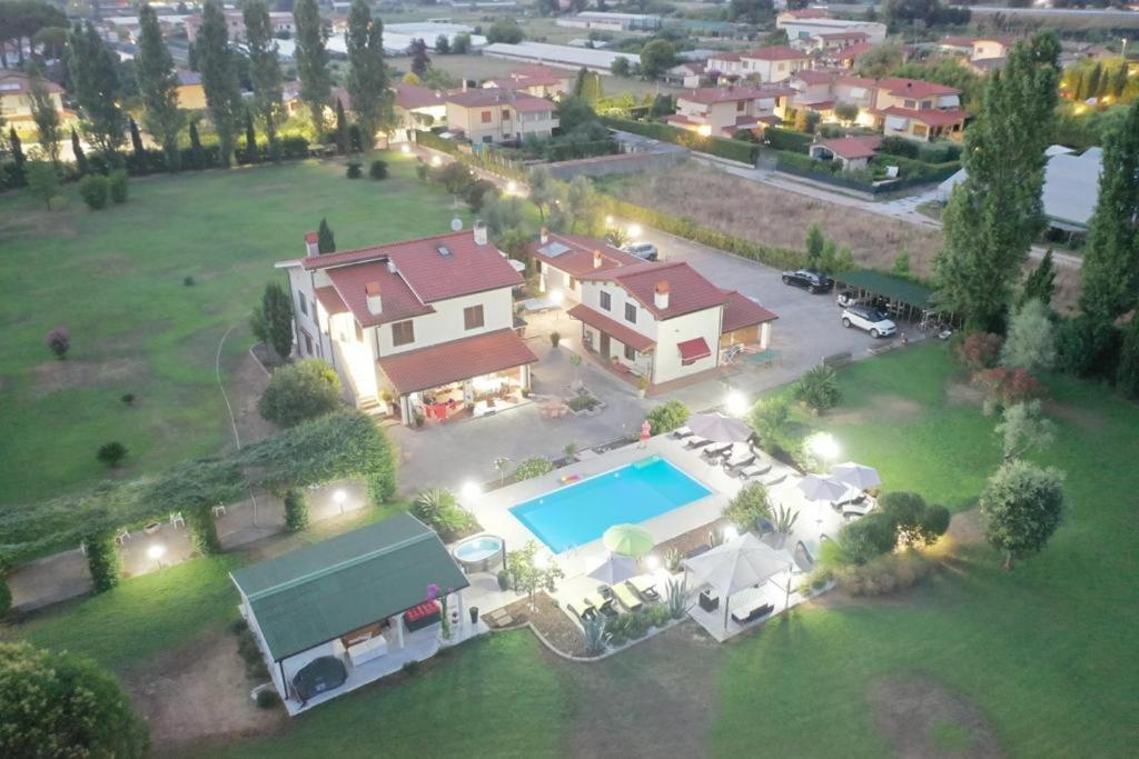 Podere Venanzio Λίντο ντι Καμαϊόρε Εξωτερικό φωτογραφία